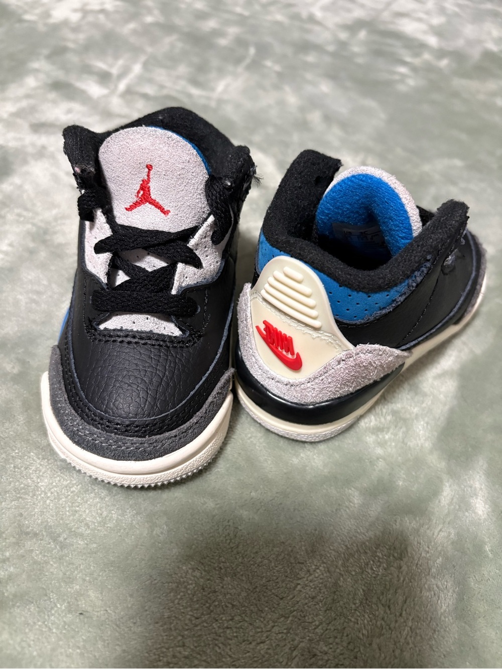 Jordan Kids Black/Blue/White/Red Retro-Style Sneakers